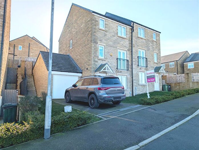 4 Bedroom Semi Detached House For Sale In Cote Road, Cote Farm, Thackley, Bradford, BD10