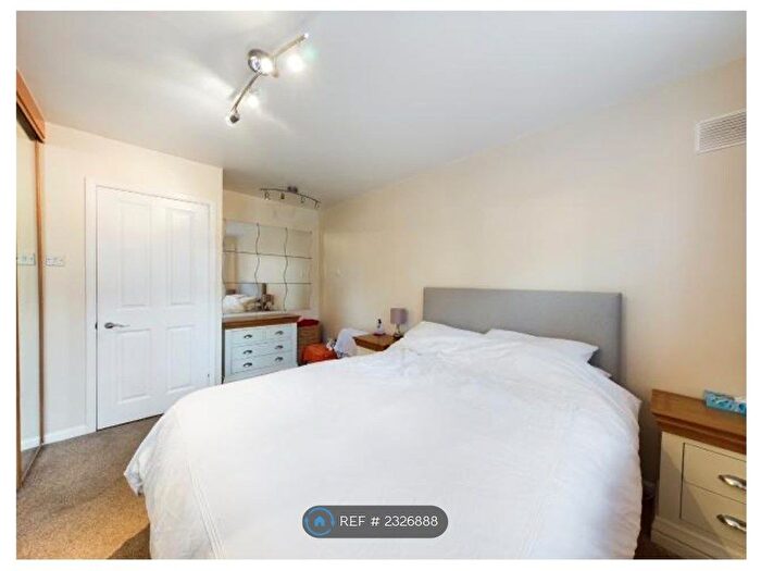 1 Bedroom Flat To Rent In Alexandra Court, Hemel Hempstead, HP2