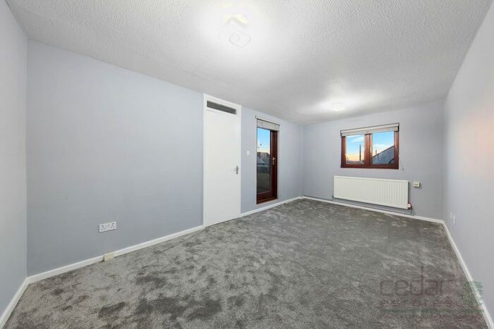 1 Bedroom Flat To Rent In Westcroft Close, London, NW2