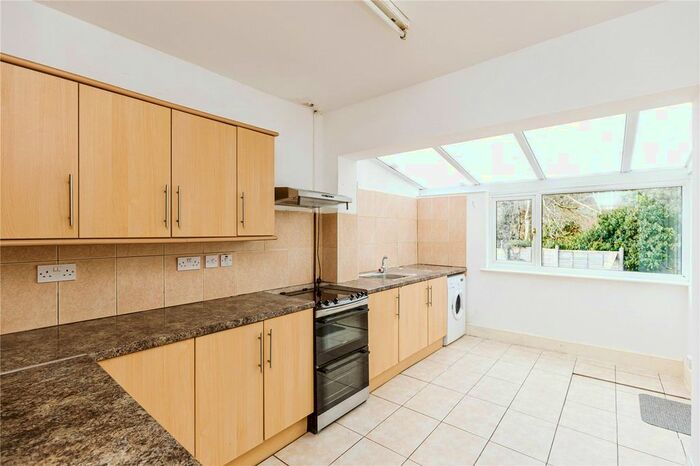 4 Bedroom Semi-Detached House To Rent In Cottrell Road, Eastvillle, Bristol, BS5