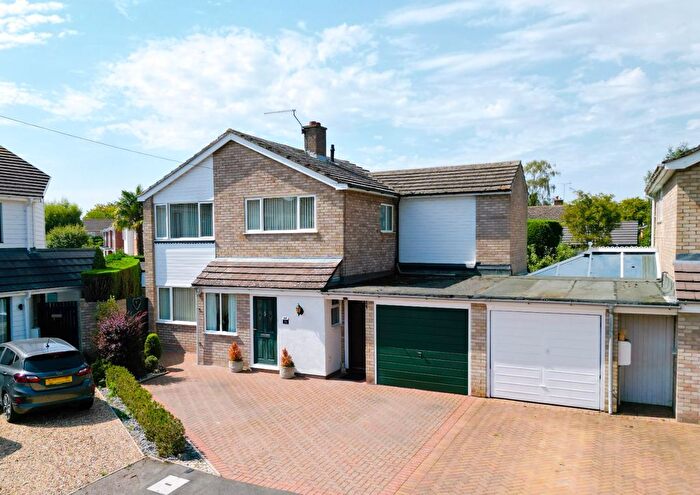 4 Bedroom Link Detached House For Sale In Westbrook, Hilton, Cambridgeshire, PE28