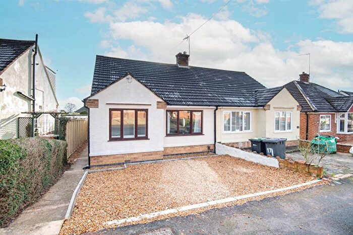 2 Bedroom Semi Detached Bungalow For Sale In Milton Avenue, Wellingborough, NN8