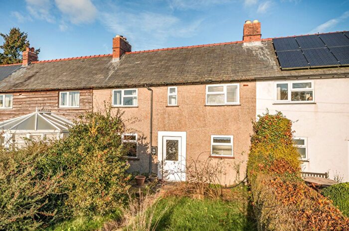 3 Bedroom Terraced House For Sale In Glan Trannon, Trefeglwys, Caersws, Powys, SY17