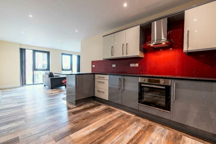 3 Bedroom Apartment To Rent In Ecco, S11