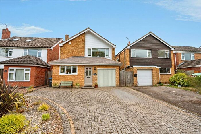 4 Bedroom Detached House For Sale In Lodge Crescent, Warwick, Warwickshire, CV34