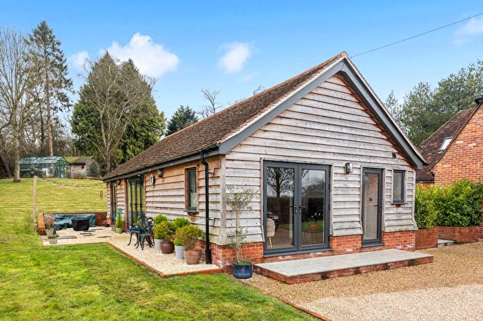 2 Bedroom Barn Conversion To Rent In Knowle Lane, Halland, BN8