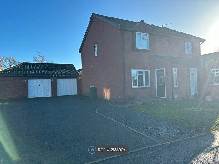 3 Bedroom Semi-Detached House To Rent In The Pastures, Leicester, LE19
