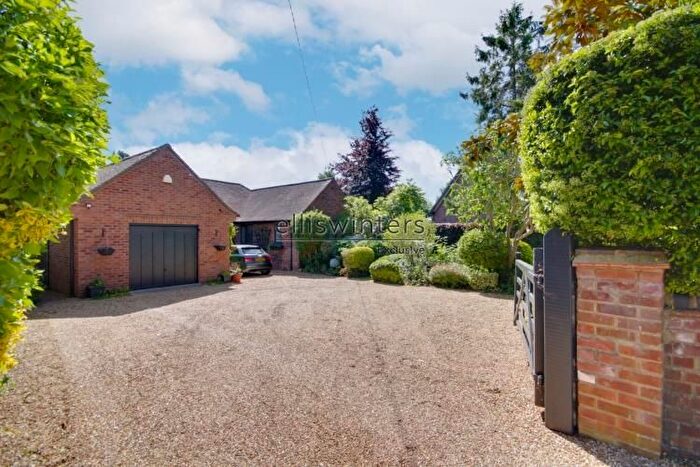 5 Bedroom Detached House For Sale In Conington Road, Fenstanton, PE28