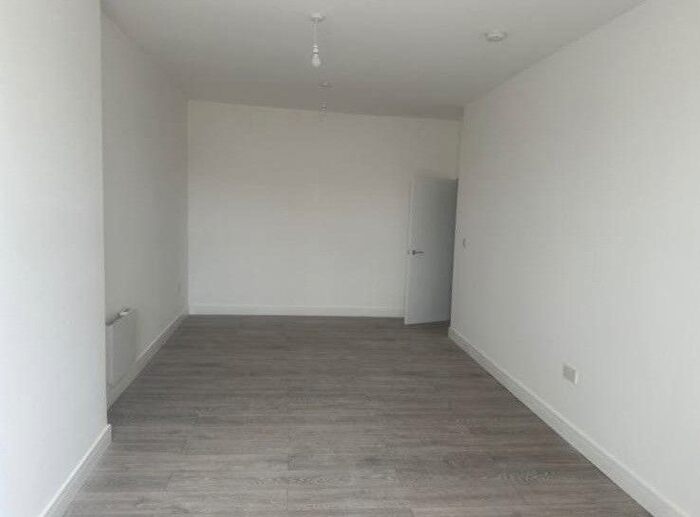 1 Bedroom Flat To Rent In Northfleet, Gravesend, Kent, DA11
