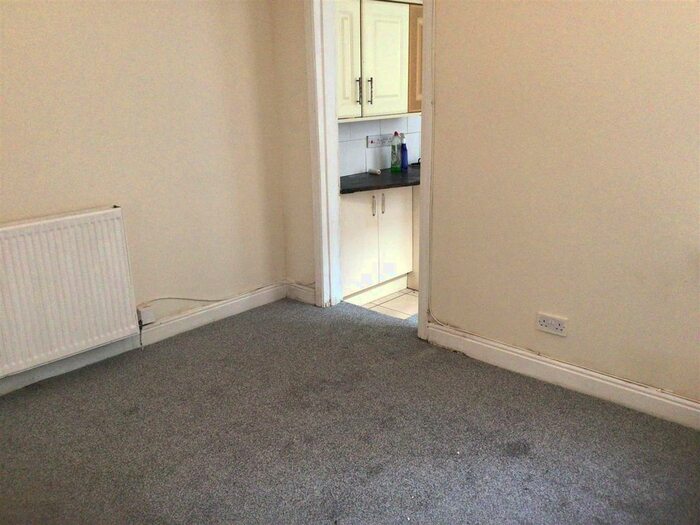 3 Bedroom Terraced House To Rent In Hordern Road, Wolverhampton, WV6