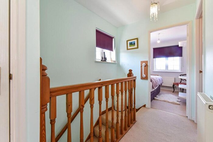 3 Bedroom End Of Terrace House For Sale In Tide Way, Bracklesham Bay, PO20