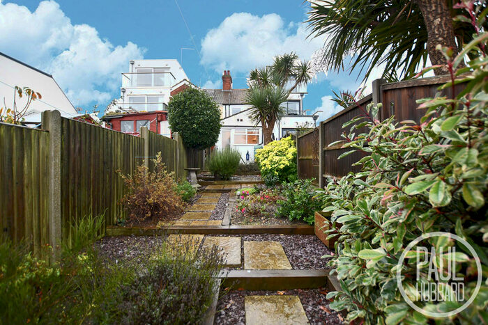 2 Bedroom Terraced House To Rent In Lakeview Road, Oulton Broad, NR33