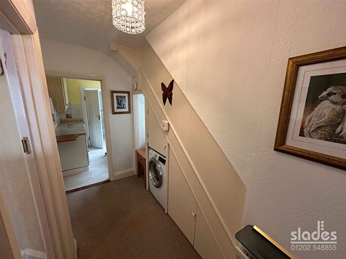 1 Bedroom Flat For Sale In Charminster Road, Charminster, Bournemouth, BH8
