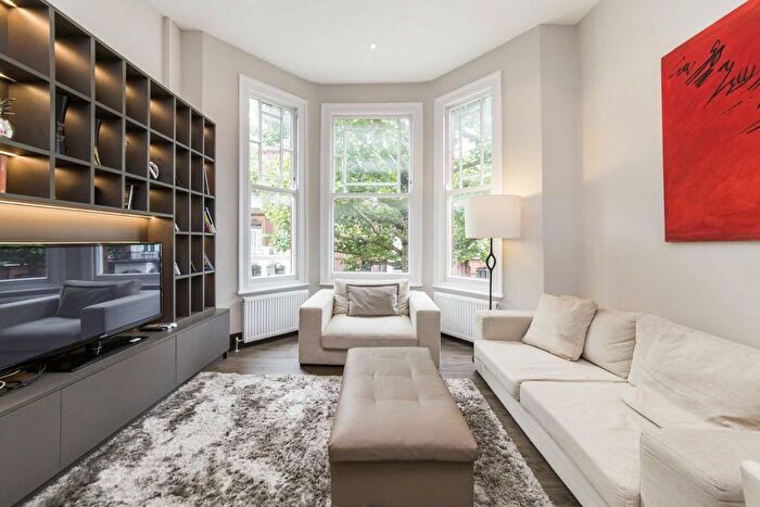 2 Bedroom Flat To Rent In Philbeach Gardens, London, SW5