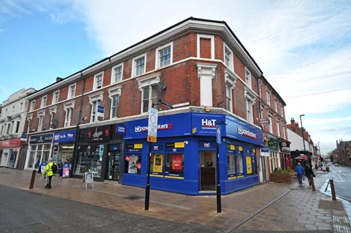 1 Bedroom Flat To Rent In High Street, Burton-On-Trent, Staffordshire, DE14