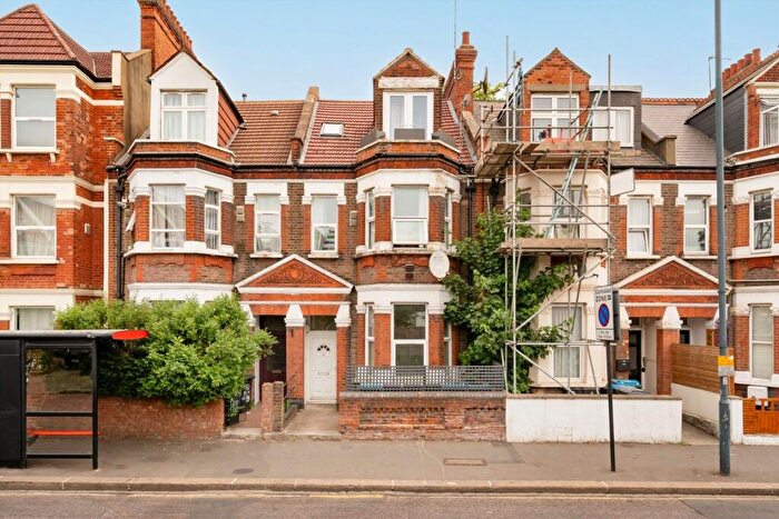 2 Bedroom Flat For Sale In Craven Park, Willesden, NW10