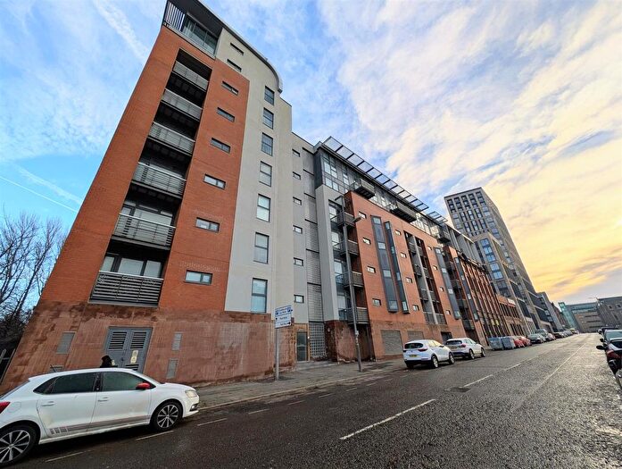 2 Bedroom Flat To Rent In Pall Mall, Liverpool, L3