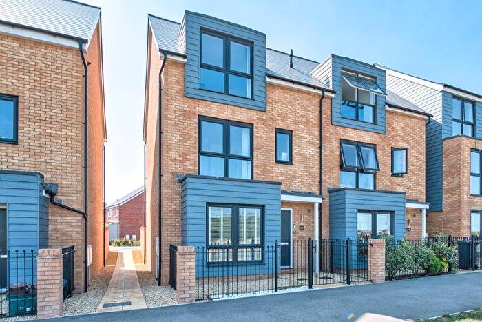 4 Bedroom Semi-Detached House For Sale In Cowleaze Path, Mead Fields - As New Condition, BS29
