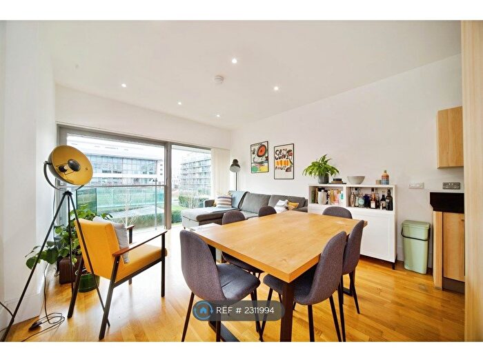 1 Bedroom Flat To Rent In Highbury Stadium Square, London, N5