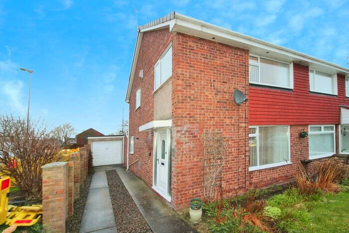 3 Bedroom Semi-Detached House To Rent In Grebe Close, Blyth, NE24