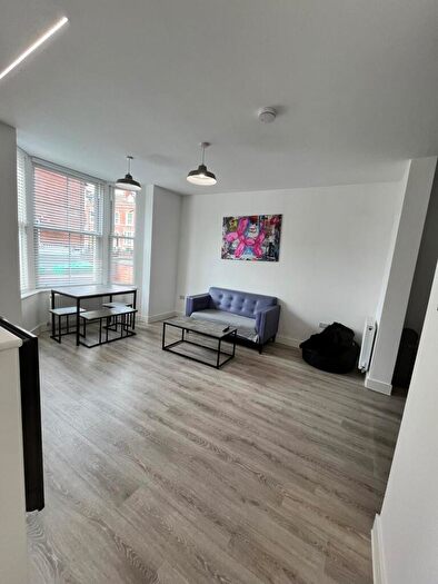 2 Bedroom Flat To Rent In Wildman Street, Nottingham, NG7