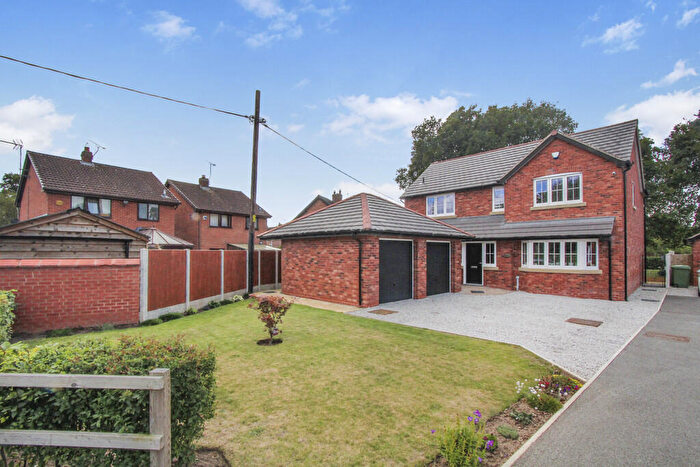 4 Bedroom Detached House For Sale In Fox Meadow, Bedwell Road, LL13