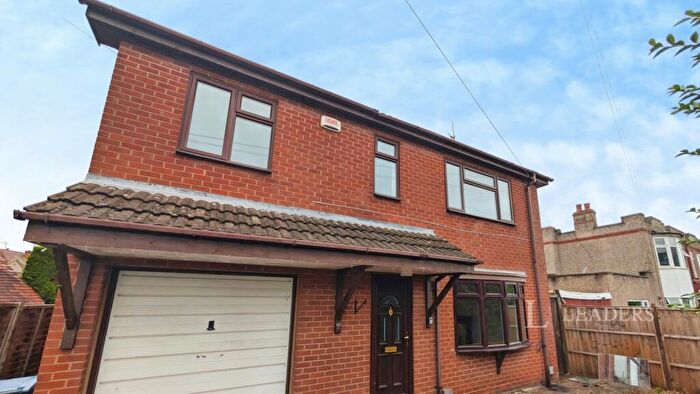 3 Bedroom Detached House To Rent In Beech Tree Avenue, Coventry, West Midlands, CV4