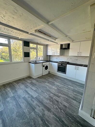4 Bedroom Terraced House To Rent In Berkeley Avenue, Greenford, UB6