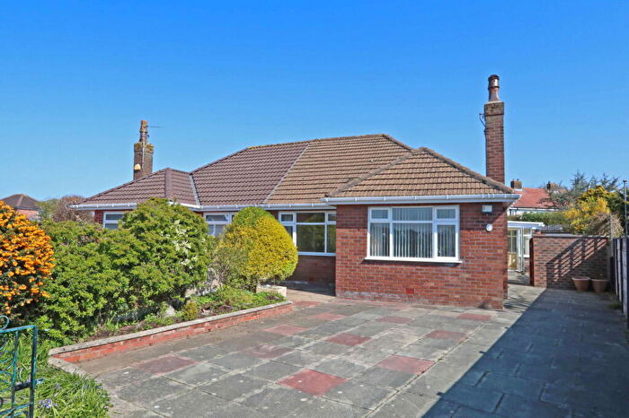 2 Bedroom Semi-Detached Bungalow For Sale In Poolside Walk, Crossens, Southport, PR9