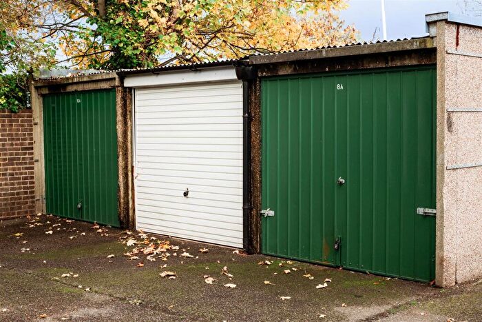 Garages To Rent In Windsor Court, London, N14