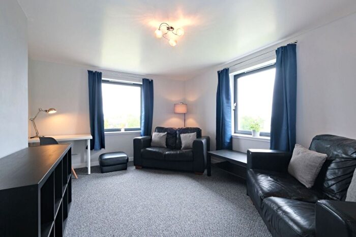 3 Bedroom Flat To Rent In Morrison Drive, Garthdee, Aberdeen, AB10