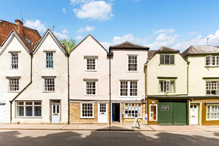 4 Bedroom Terraced House To Rent In Holywell Street, OX1