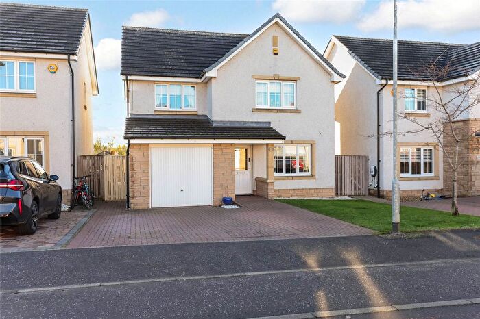 3 Bedroom Detached House For Sale In Penicuik Drive, Glasgow, Glasgow City, G32