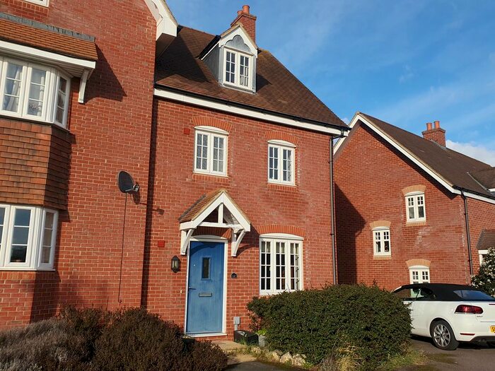 4 Bedroom Semi-Detached House To Rent In Downham Close, Great Denham, Bedford, MK40