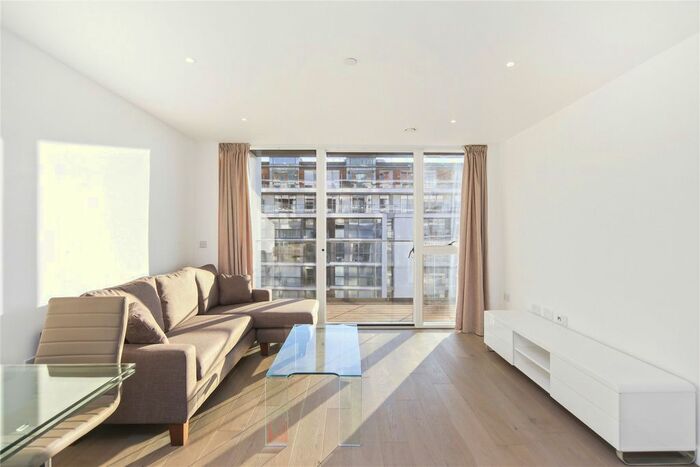 1 Bedroom Flat To Rent In River Gardens Walk, London, SE10