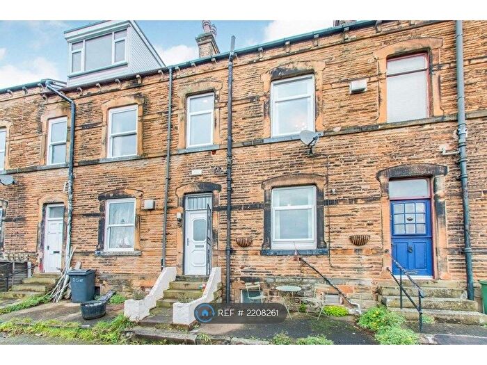 1 Bedroom Terraced House To Rent In Bank Terrace, Morley, Leeds, LS27