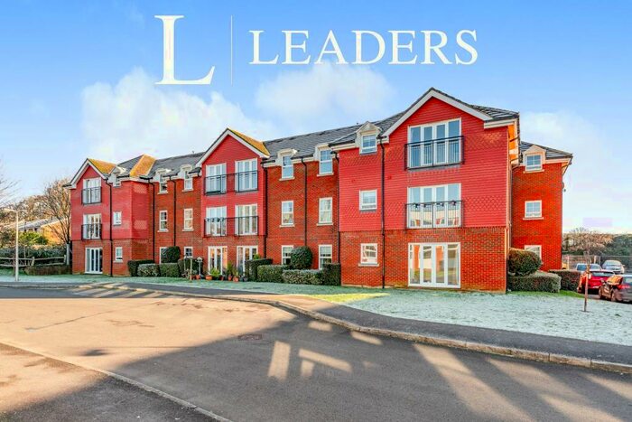 2 Bedroom Property To Rent In Brookers Road, Billingshurst, RH14