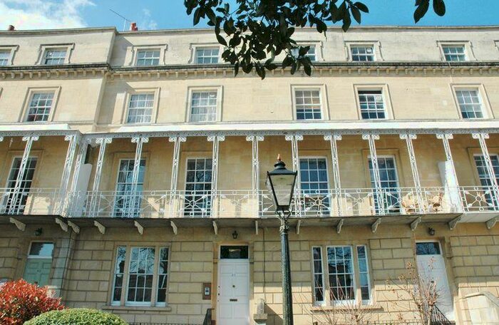 2 Bedroom Flat To Rent In South Parade Mansions, Oakfield Road, Bristol, BS8
