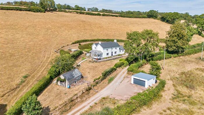 4 Bedroom Detached House For Sale In Cove, Tiverton, EX16