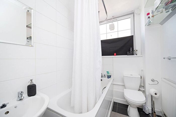 1 Bedroom Flat To Rent In Homerton High Street, Hackney, London, E9