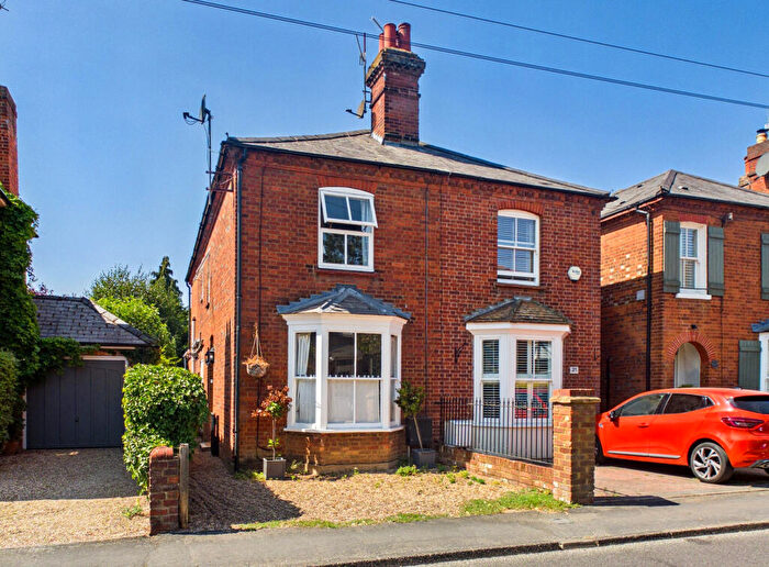 3 Bedroom Semi-Detached House For Sale In Glade Road, Marlow, Buckinghamshire, SL7