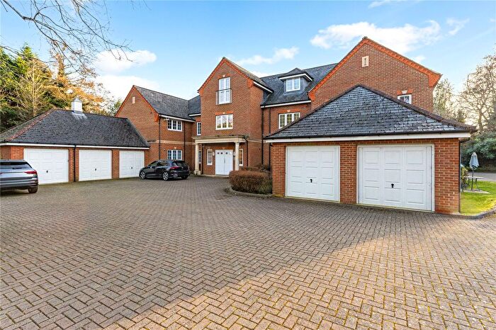 2 Bedroom Flat For Sale In Bearsden Court, Charters Road, Ascot, Berkshire, SL5