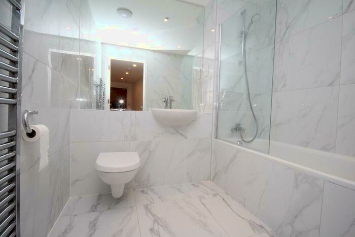 2 Bedroom Flat To Rent In Eden Grove, Holloway, London, N7