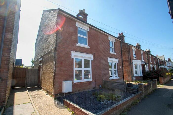 3 Bedroom Semi-Detached House To Rent In Constantine Road, Colchester, CO3