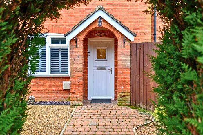 3 Bedroom Semi-Detached House For Sale In London Road, Ipswich, IP8