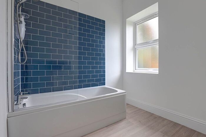1 Bedroom Flat To Rent In Stourpaine Lodges, Stourpaine, DT11