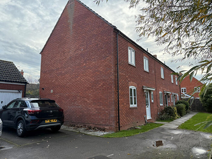 3 Bedroom End Of Terrace House For Sale In Wakeman Close, Walton Cardiff, GL20