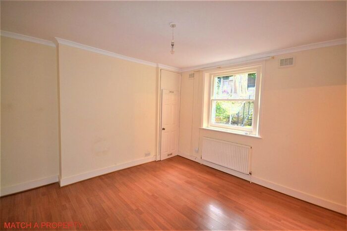 Studio To Rent In Mount Avenue, Ealing, London, W5