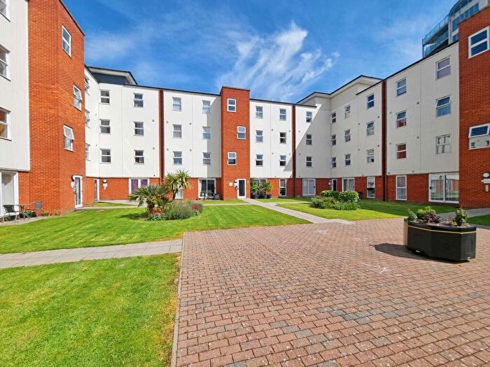 2 Bedroom Apartment To Rent In Gaskell Place, Ipswich, IP2