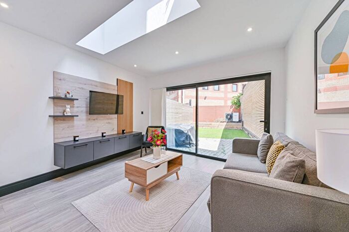 3 Bedroom Terraced House To Rent In Laurie Grove, New Cross, London, SE14